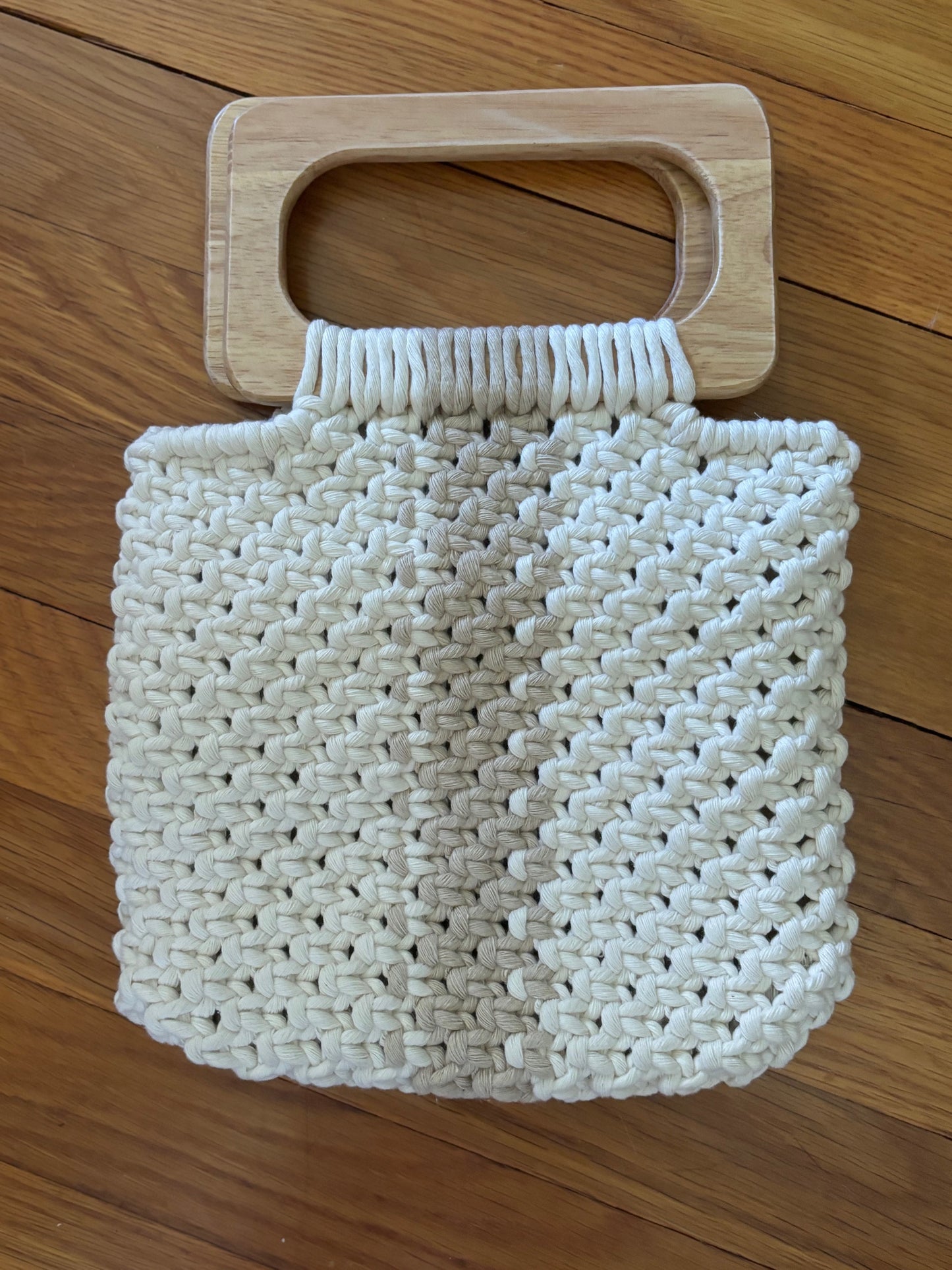 Stripe Macrame Bag with Rectangle wood handle